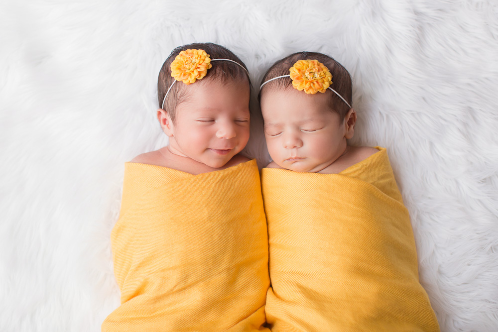 newborn, twin, photography, photograph, photographer, houston, twins, sisters, sister, baby, girl, girls, fraternal, kelli nicole photography, houston, texas, family, siblings, cute, best, cutest, favorite, swaddled, yellow